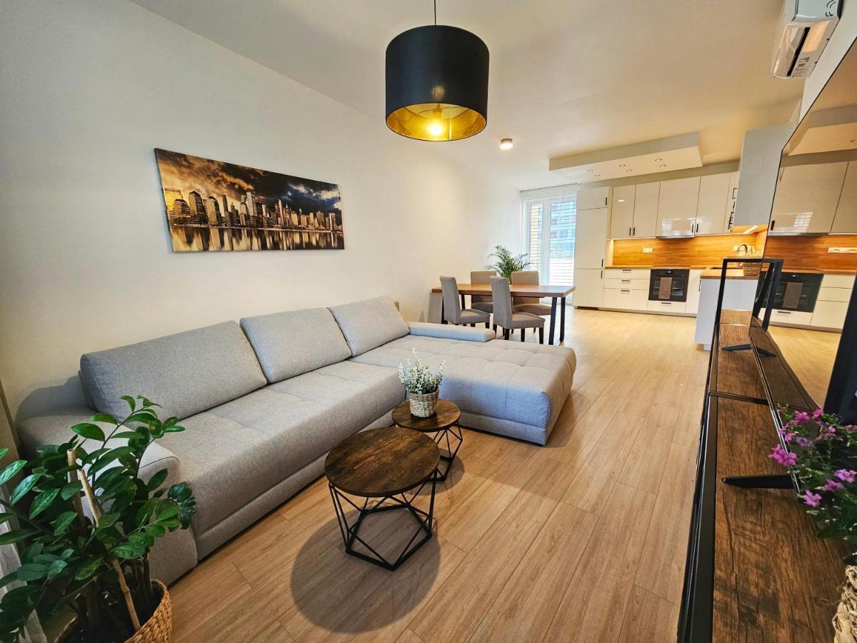 3 Room Apartment 2X Balcony, New Building, 21 Братислава Екстер'єр фото